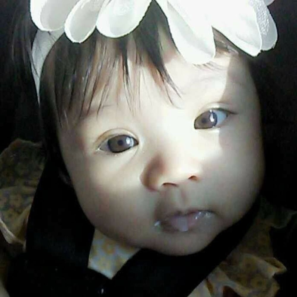 Meet your Posher, Elissa